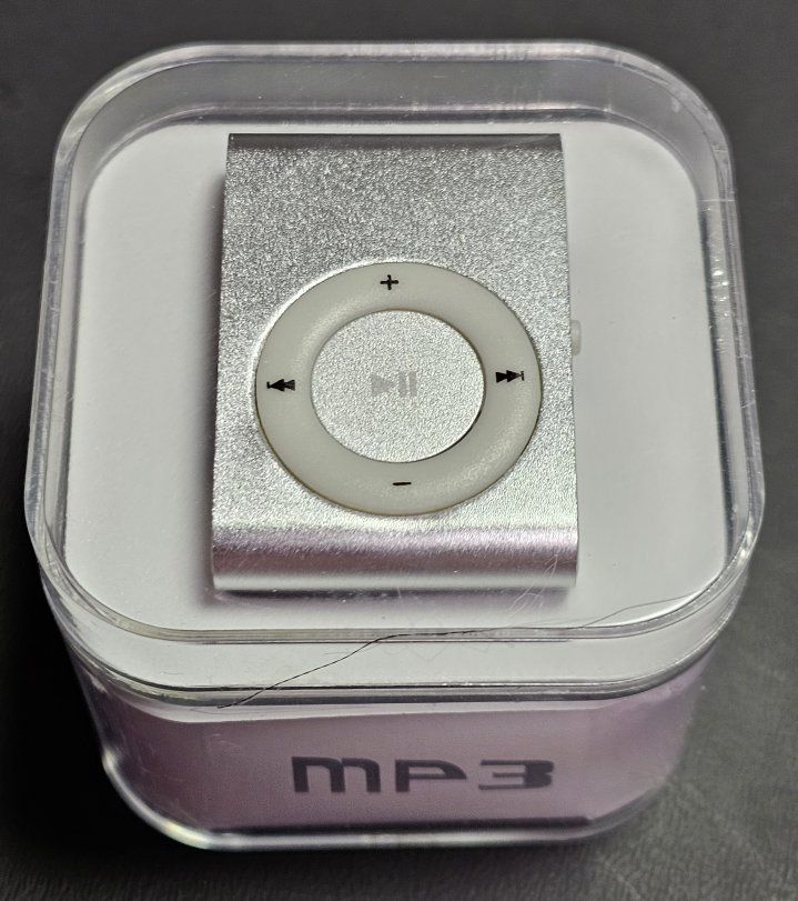 MP3 shuffle player