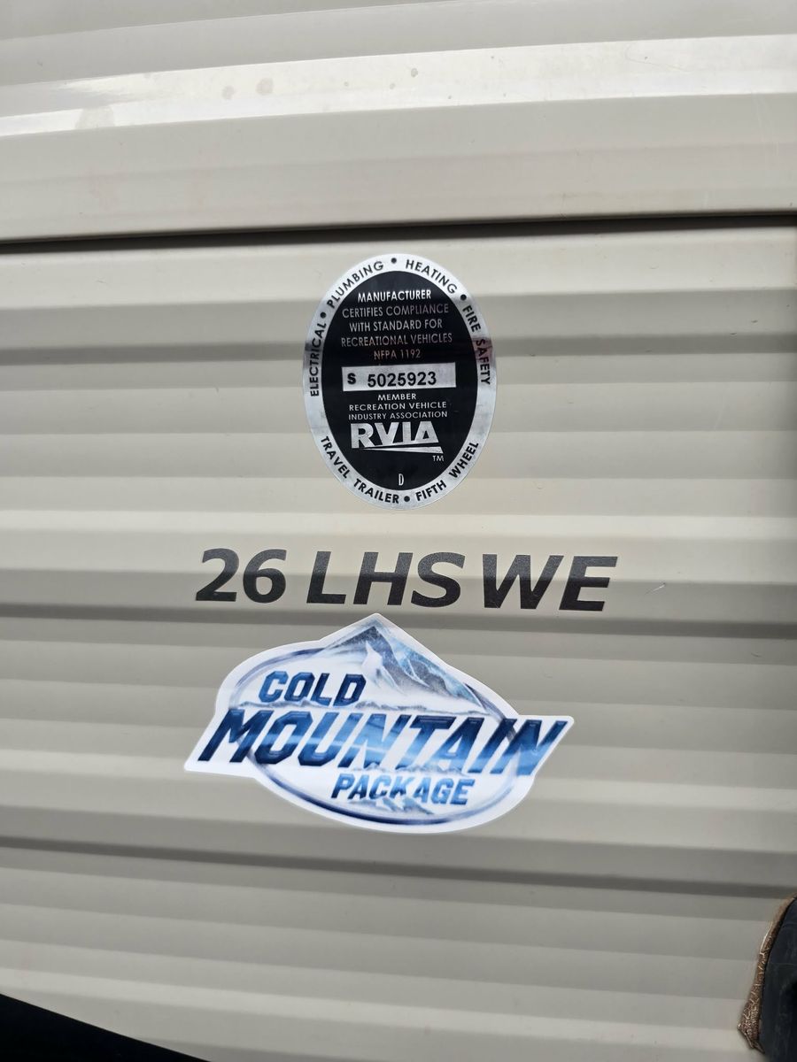 2018 keystone hideout 26LHSWE l, Cold Mountain package