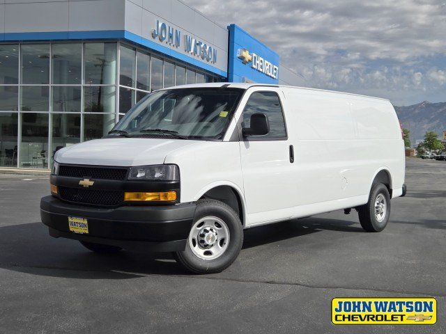 2026 Chevrolet Express 3500