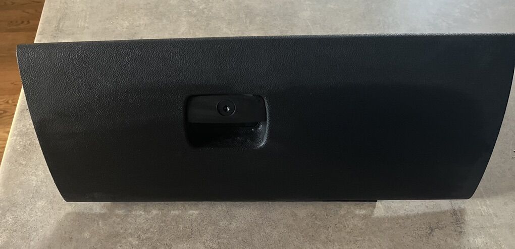 2007-13 GMC SIERRA CHEVY SILVERADO TAHOE GLOVE BOX