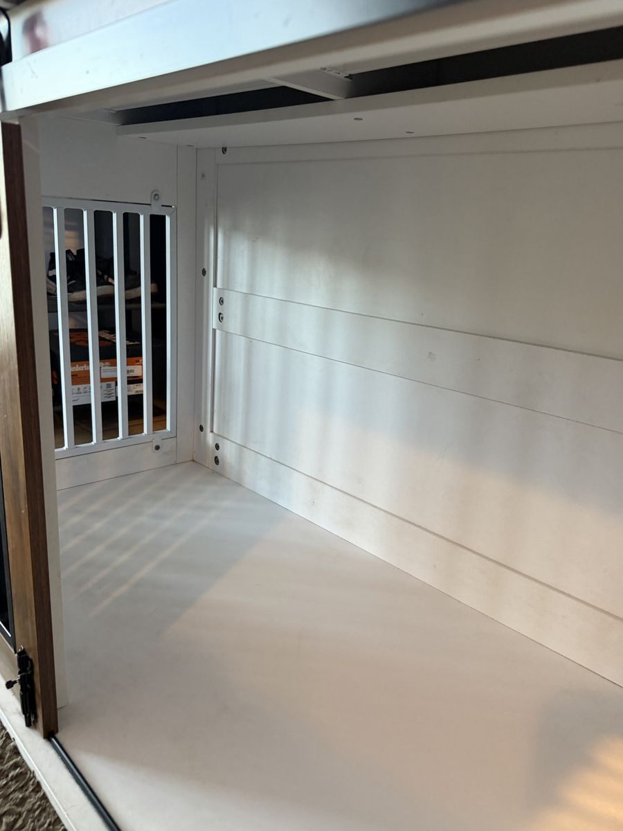 Main image 5
