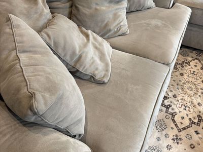 Large Sectional Sofa with Ottoman – Neutral Beige