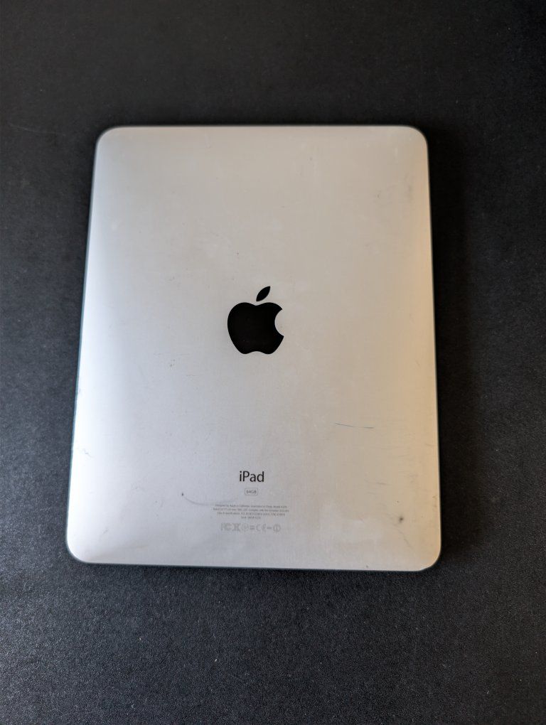 Apple iPad 1st Gen (A1219) 64GB Silver - Wi-Fi