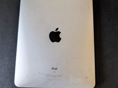 Apple iPad 1st Gen (A1219) 64GB Silver - Wi-Fi