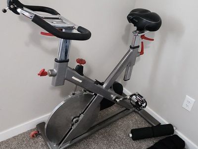 Indoor Stationary Exercise Spin Bike with Flywheel