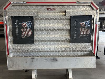 Sturdy-Lite headache rack for Semi Tractor used 6880 DF