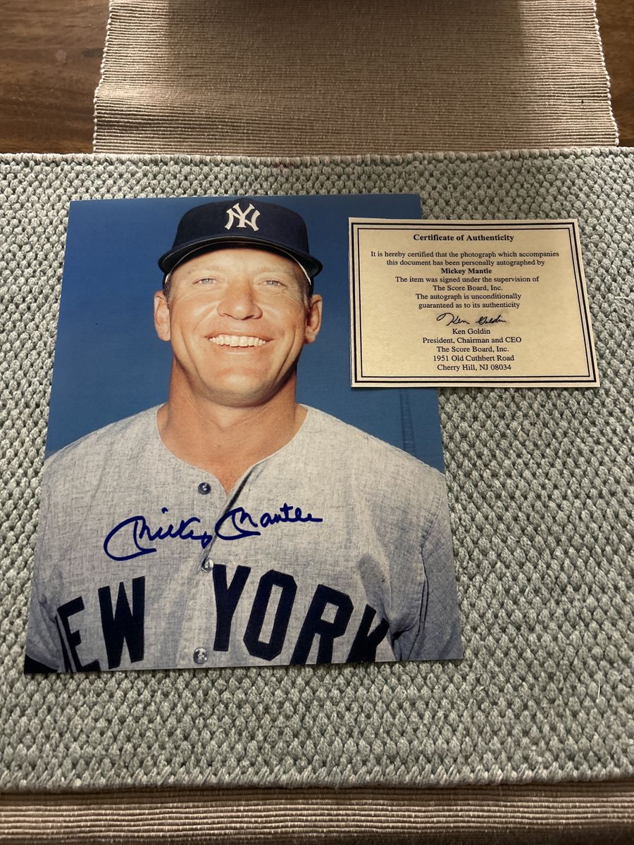 Mickey Mantle New York Yankees Certified Autograph 8x10 MLB Baseball Photograph W/COA