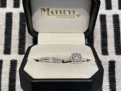 Natural Diamond Enagagement Ring Set
