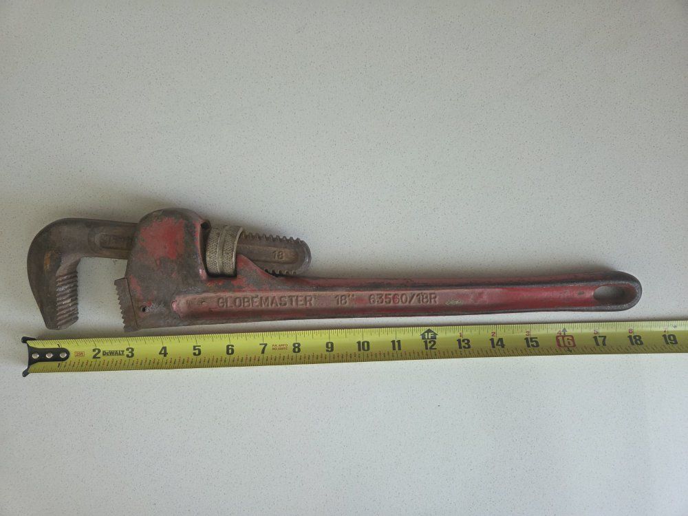 pipe wrench