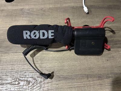Rode Mic's