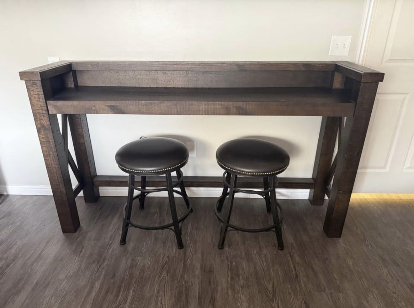 Beautiful Wood Bar and Bar Stools