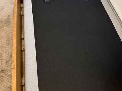 Upholstered adjustable bed base (2)
