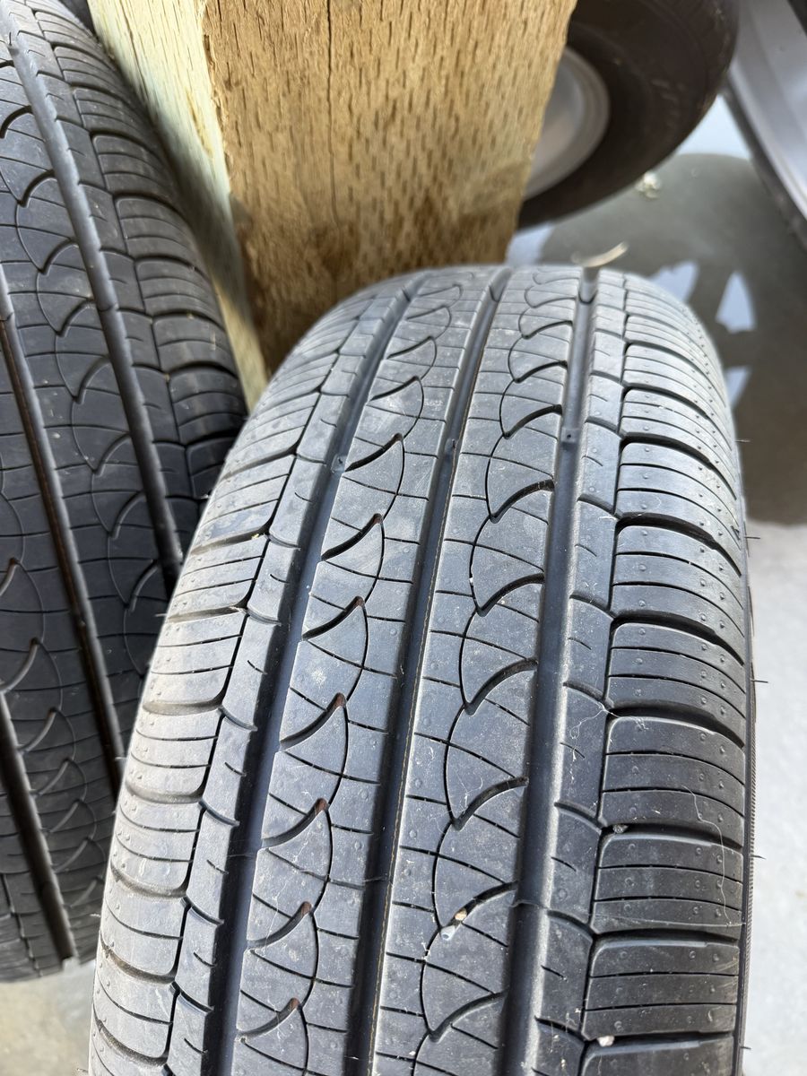 Nexen N'Priz AH8 195/65R15 Tires with Wheels - Set of 4