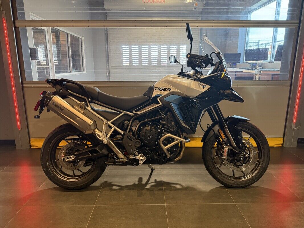 2026 Triumph Tiger 900 Alpine Edition