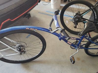 Kent Co-Pilot 26" steel frame "tag along bike."
