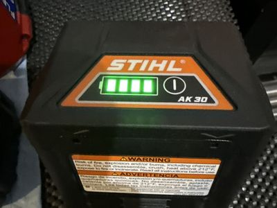 Stihl AK 30 Battery