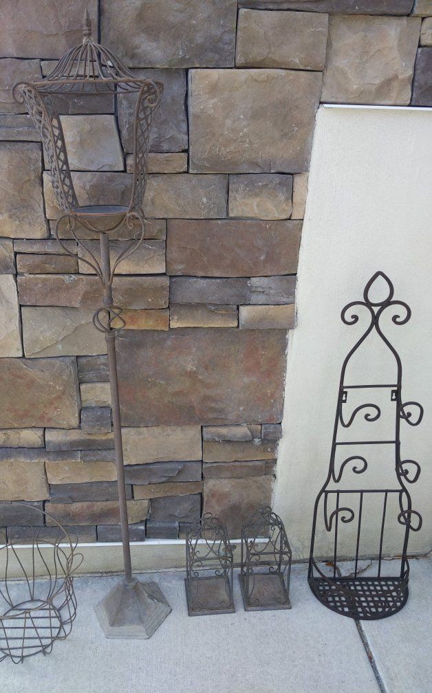 Outdoor and Indoor Metal Decor Towel rack lanterns