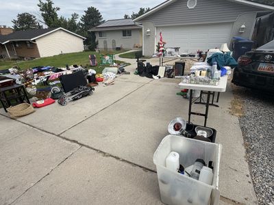 Yard sale Sandy