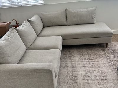Interior Define Couch (sloan)