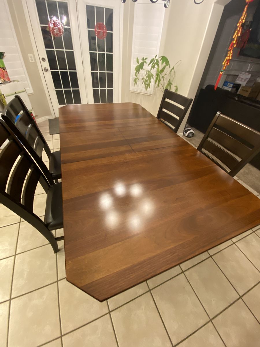 Extendable Dining Table