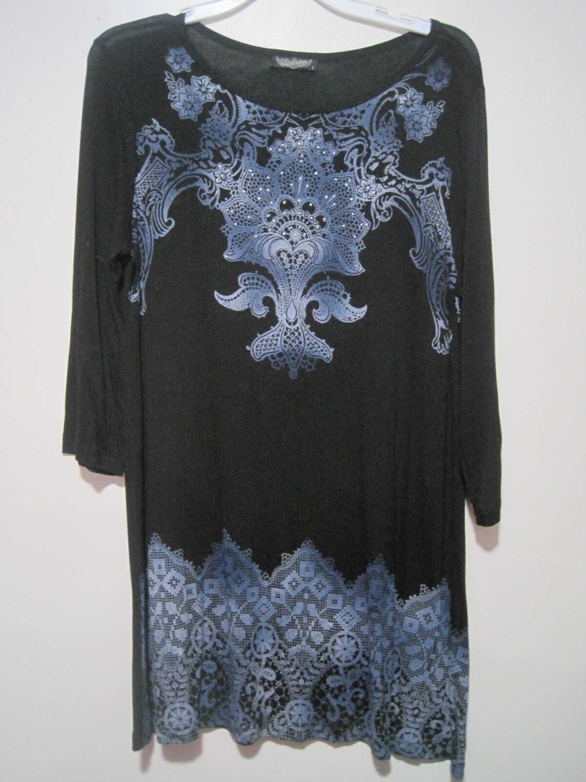 Vanilla Star Women's Large Black & Blue Paisley Medium Sleeve Beaded Rayon Dress