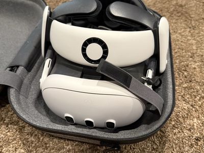 Meta Quest 3 VR Headset 512 GB + BoboVR C3 Case and S3 head strap and external battery
