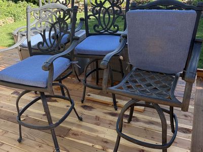Outdoor chairs tall bar hight