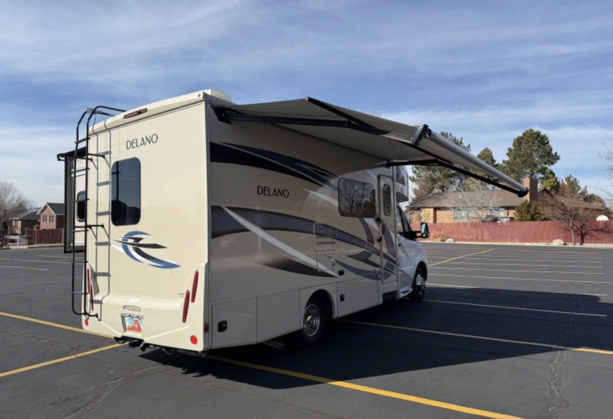 Luxury Motorhome For Rent