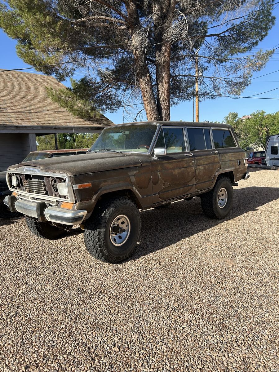 82 Jeep Wagoneer 4x4