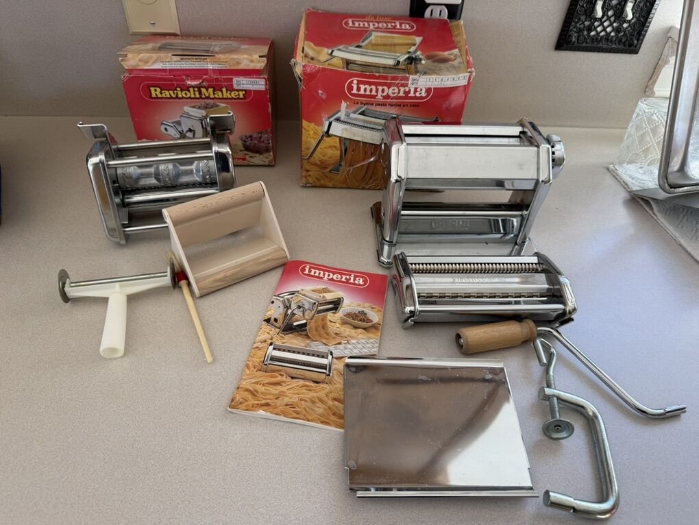 New Imperia Pasta Maker & Ravioli Maker Set