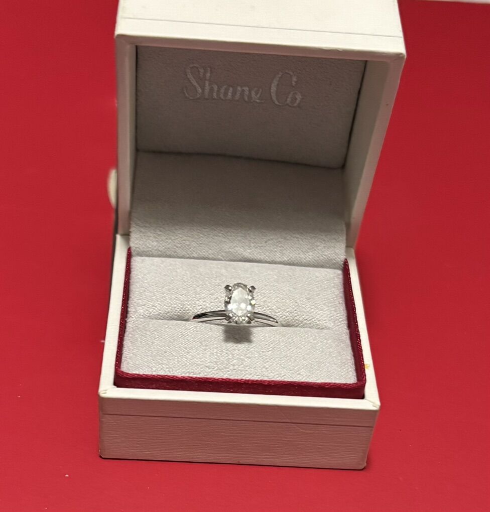 1 Carat Diamond Engagement Ring