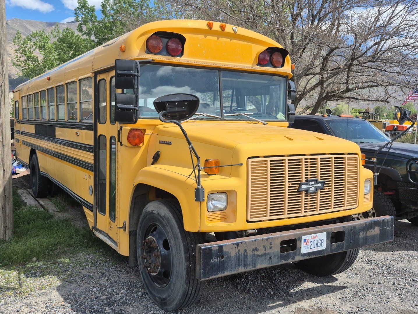 1998 Chevy 6.0L V8 School Bus – Clean Title