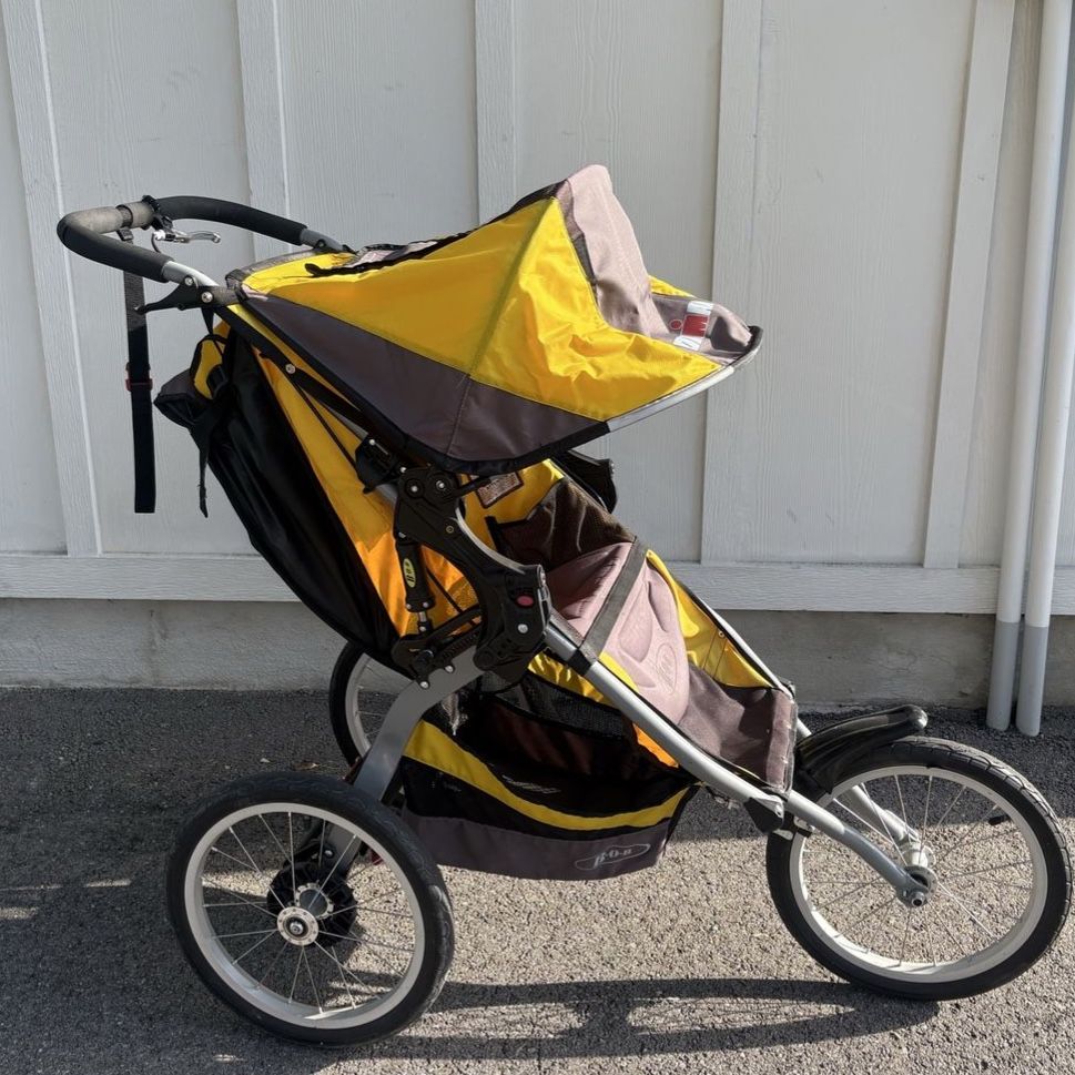 Bob jogger, locked front wheel