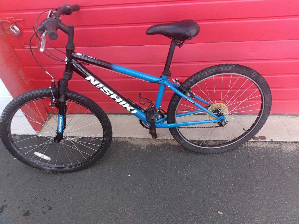 Nishiki Pueblo 26" Wheel 14" Frame 21 Speed Bicycl