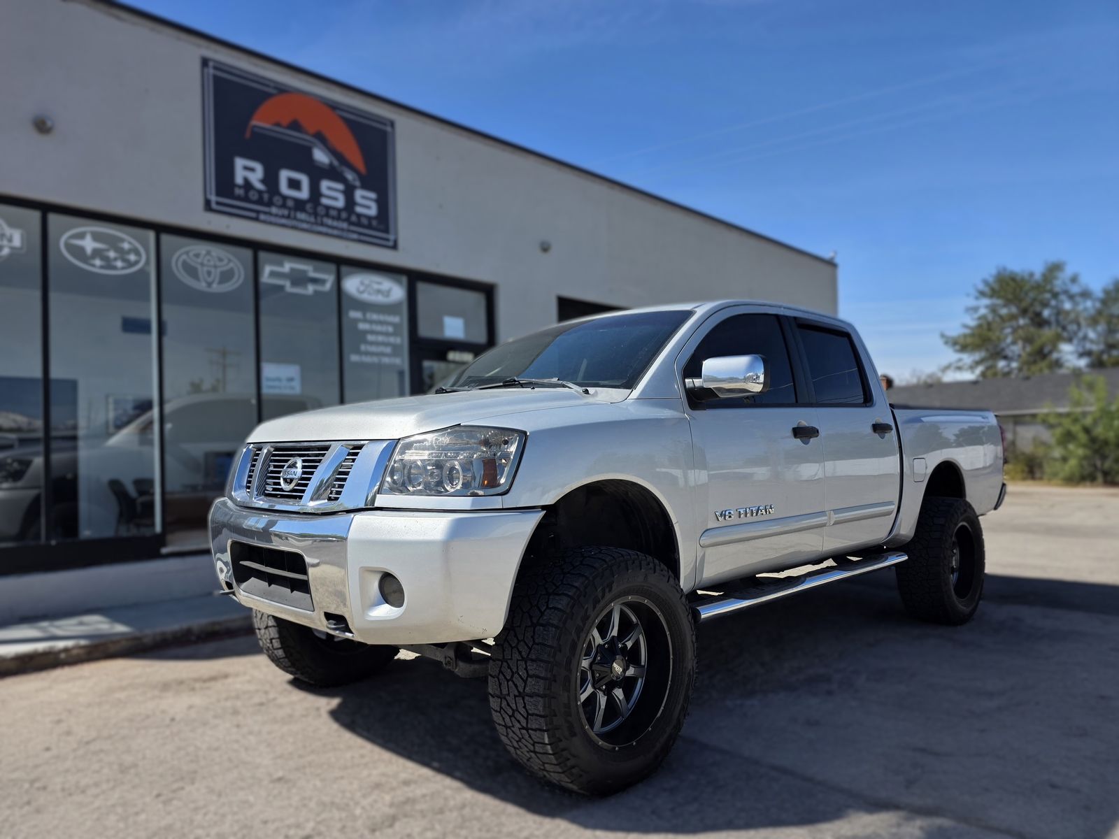 2011 Nissan Titan SV