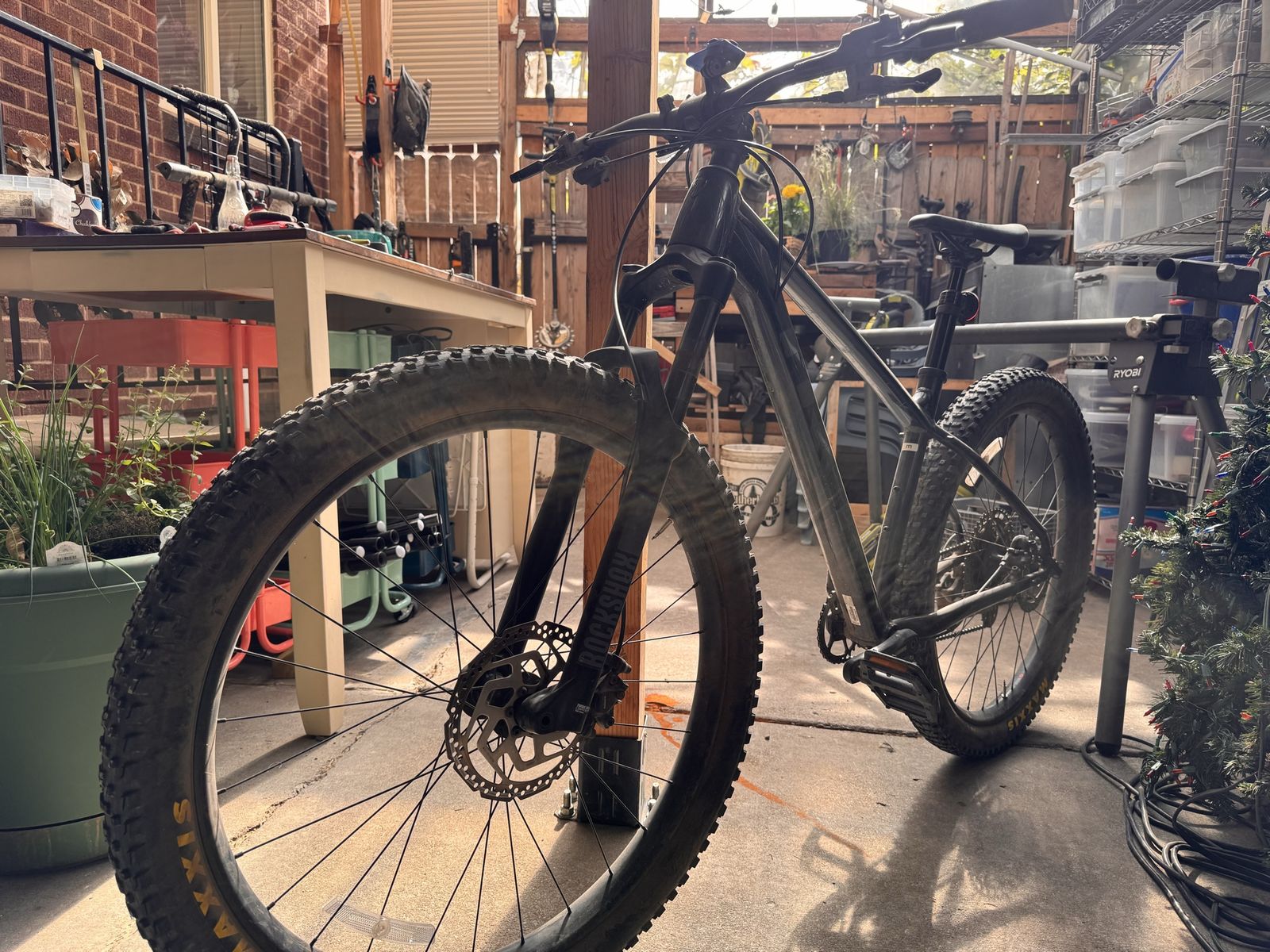 Trek Roscoe 7 Hardtail Mountain Bike - Black, Size Medium