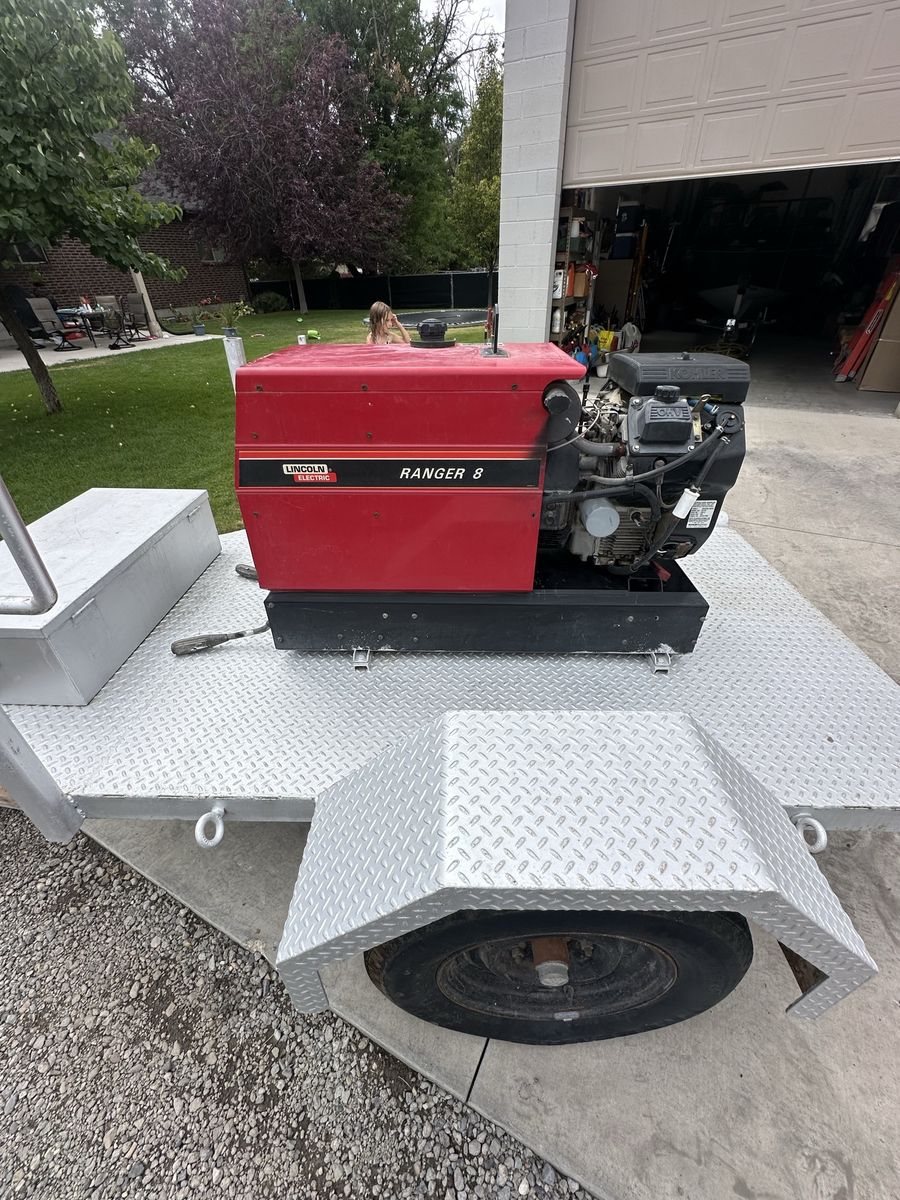 Lincoln Ranger 8 Welding machine with Trailer - Just Serviced, New Battery, 422 Hours