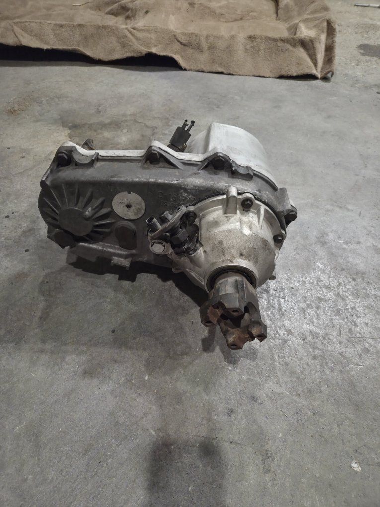 Main image 3