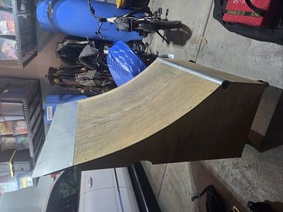 keen skateboarding ramp