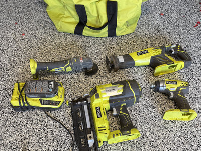 Ryobi tool set