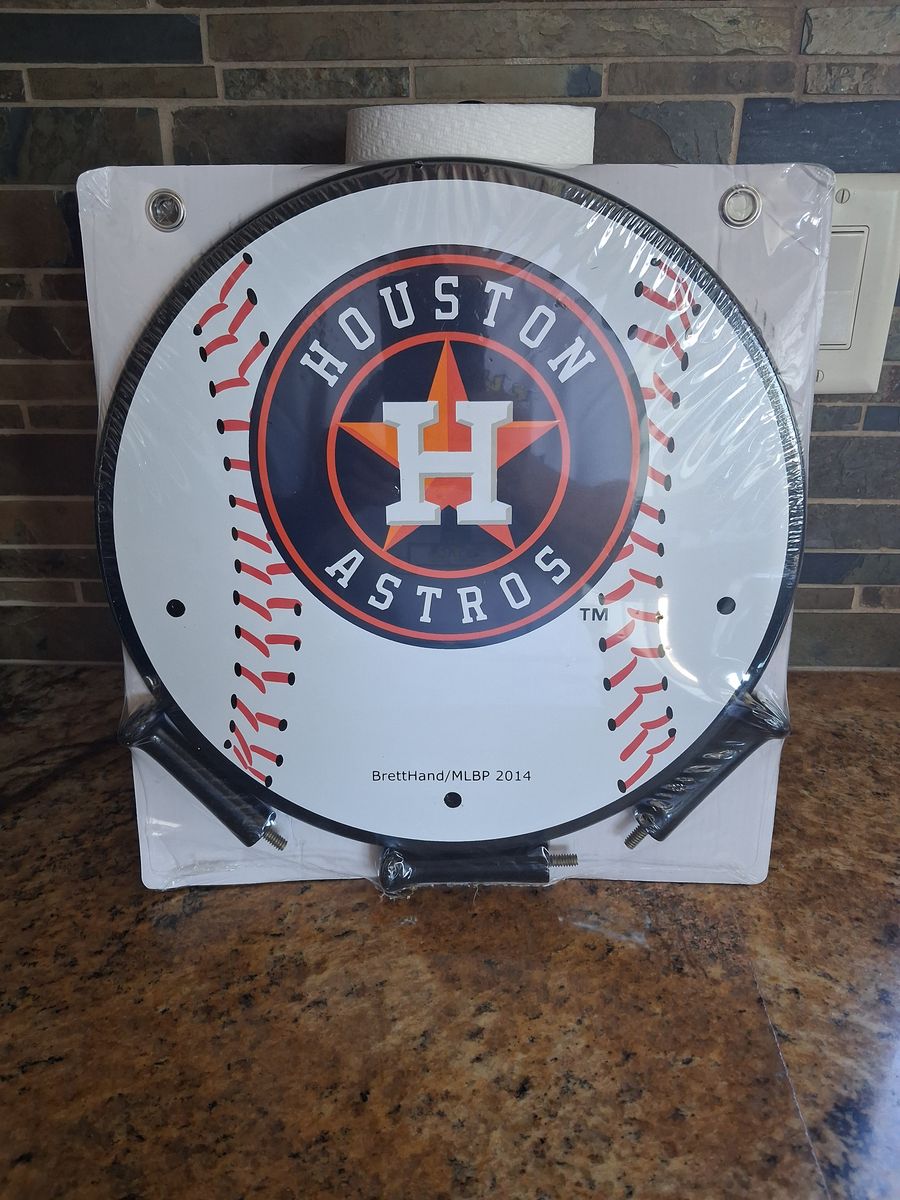 Baseball 3 peg wall rack