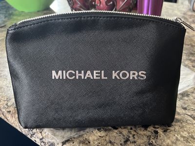 NEW Black Make Up Bag Travel Case Zip Up Zipper