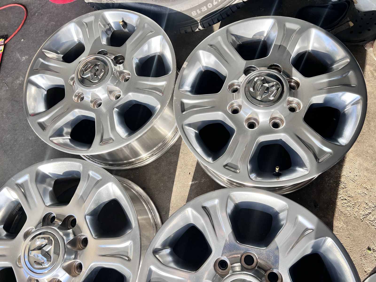 18” Dodge Ram 2500/3500 OEM Wheels 8x6.5