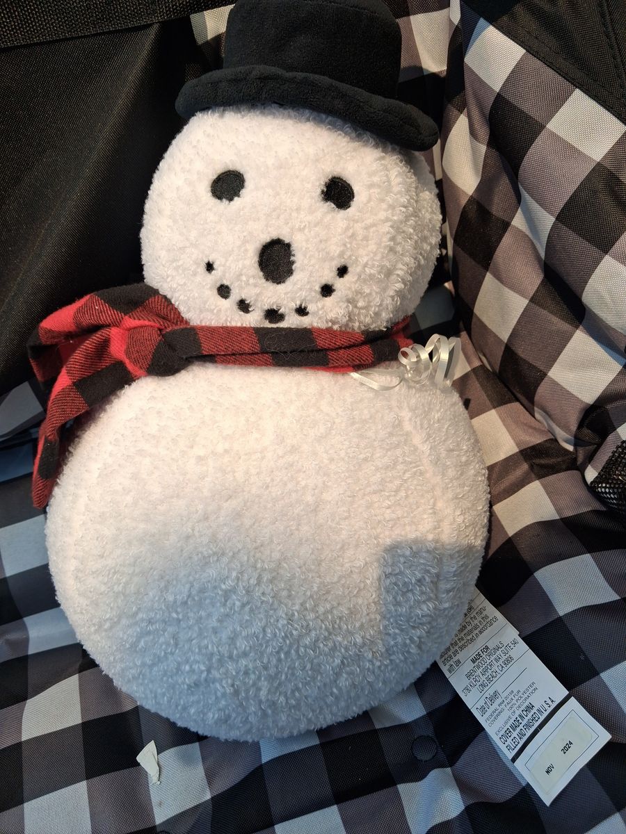 18" Snowman plush