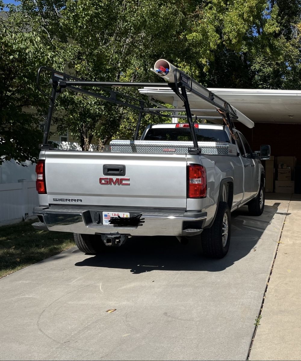 Main image 3