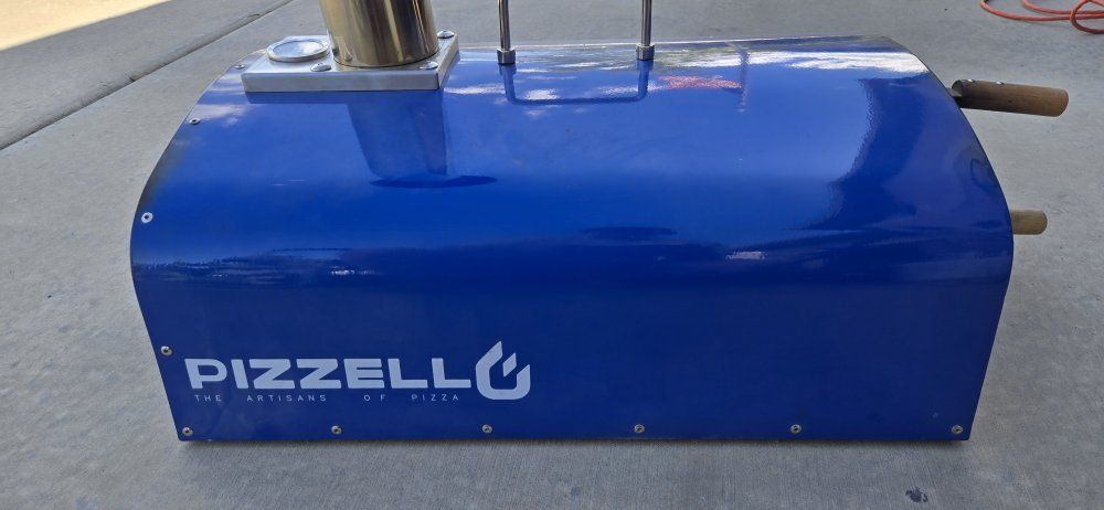 Pizzell Pizza smoker oven