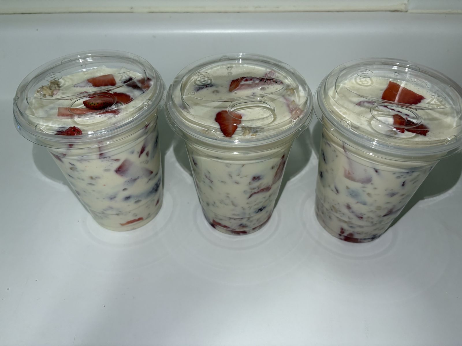 Homemade Fresas con Crema – Fresh Strawberry Dessert Cups (16 oz)