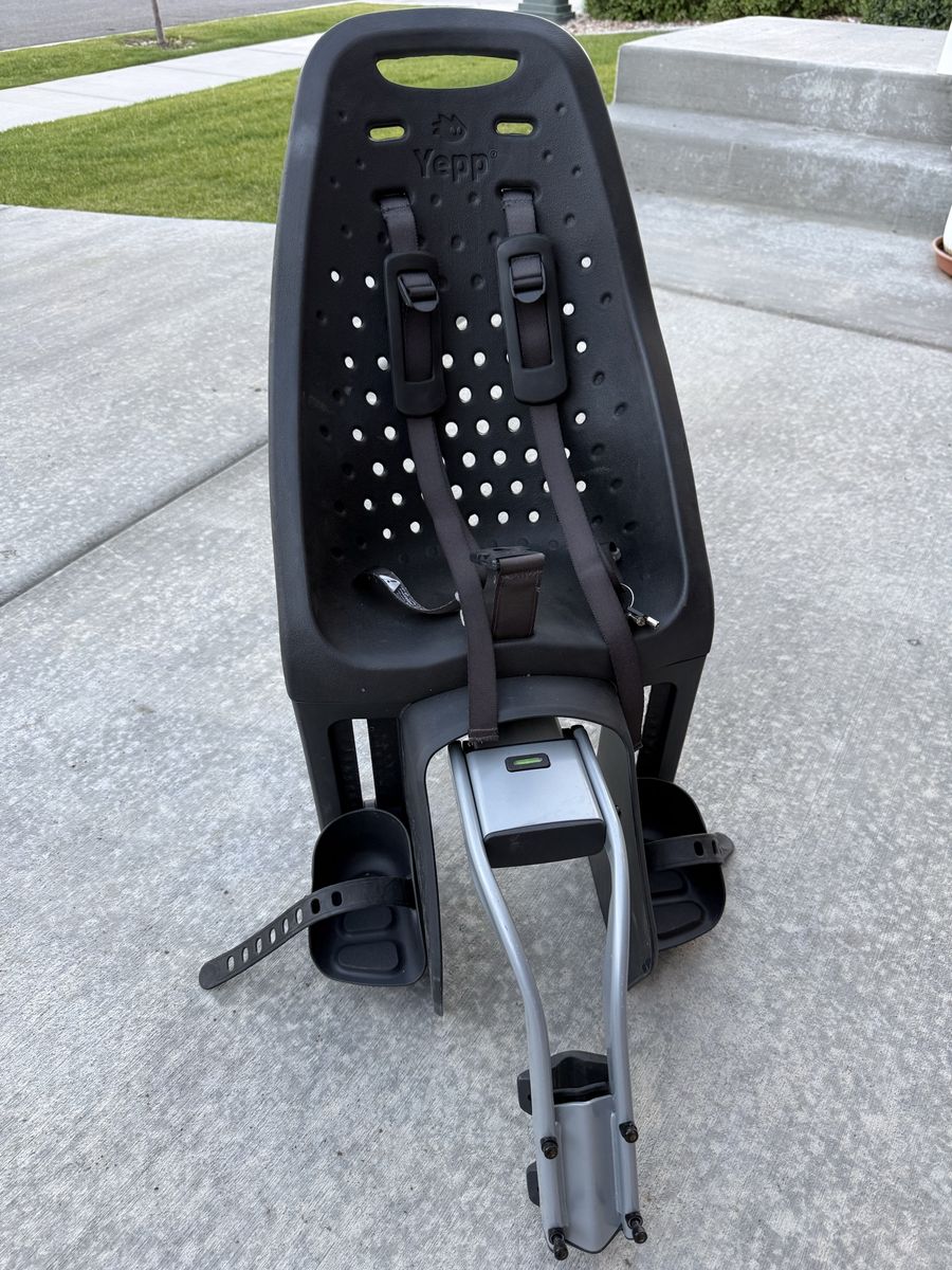 Thule Yepp Maxi black