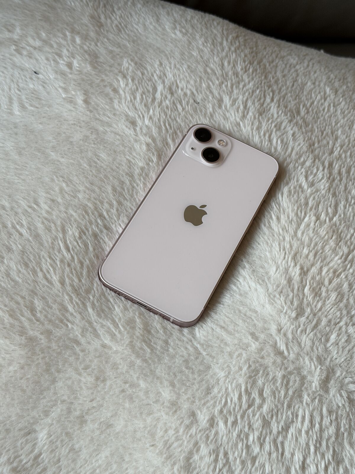 iPhone 13 128GB - UNLOCKED