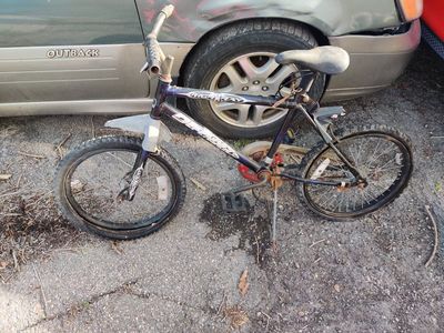 Murray Defender BMX Bike